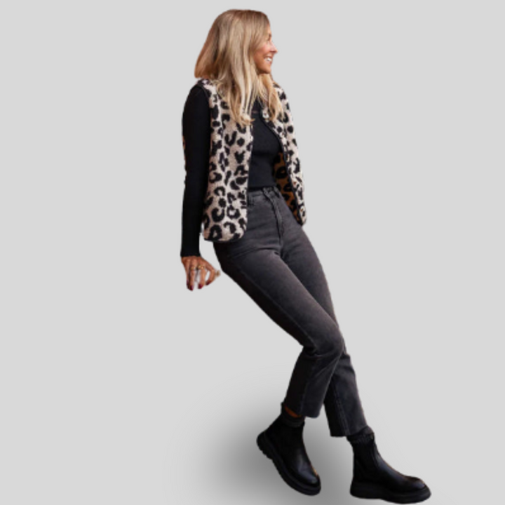 Astrid | Leopard Knit Vest
