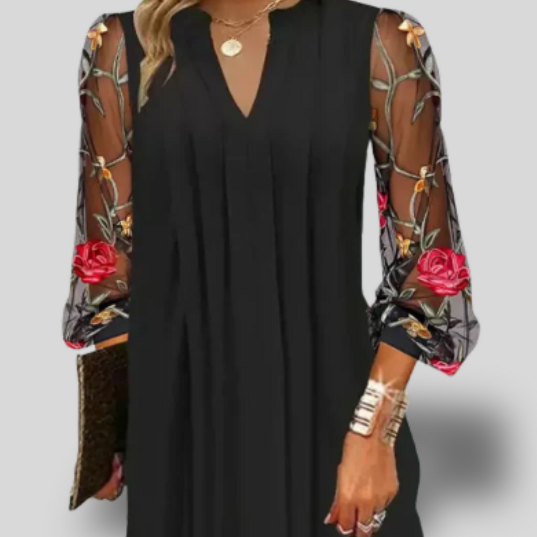 Noir | Bloom Shift Dress