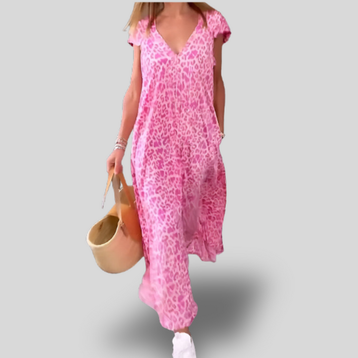 Veronique | Long V-neck dress in leopard print with short sleeves