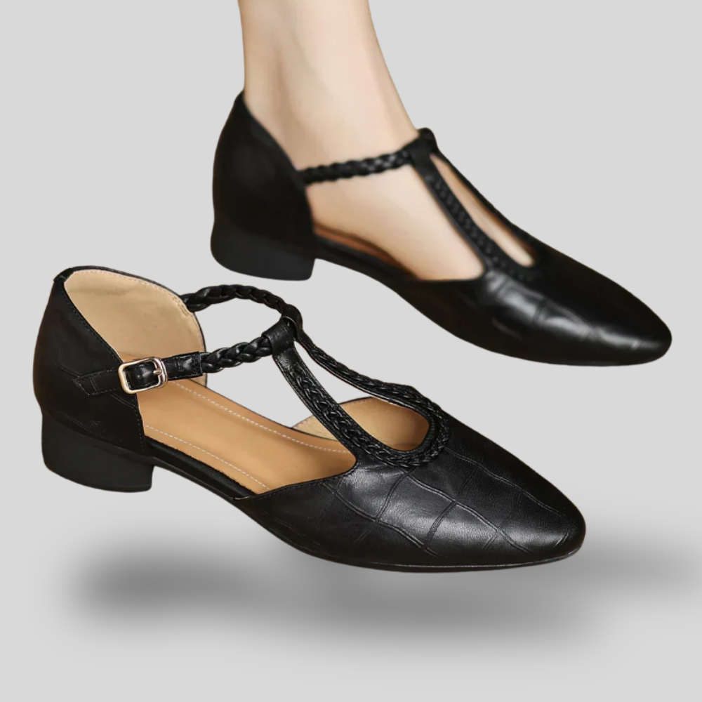 Elvora | Vintage T-Strap Block Heels