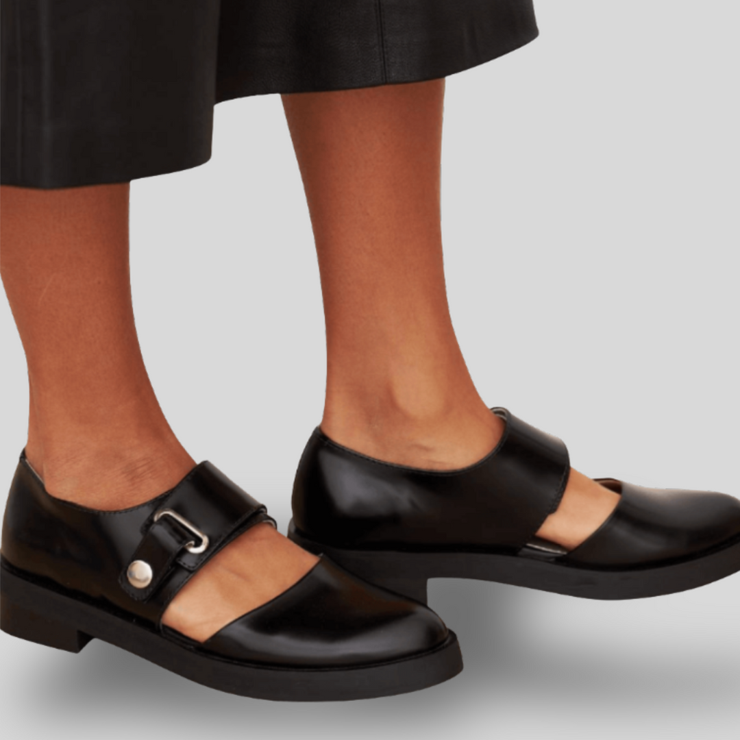 Clara | Strap Shoes
