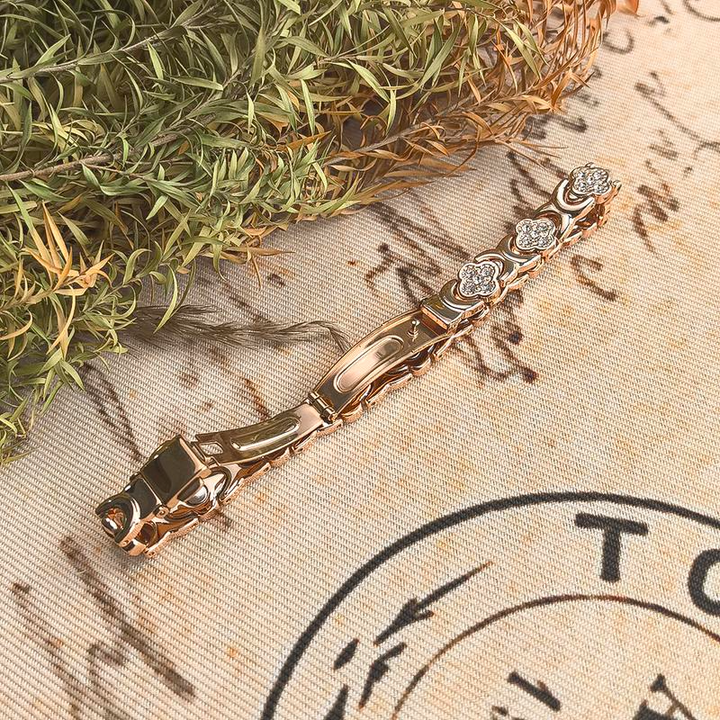 Aureline | Elegant Magnetic Copper Bangle
